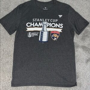 Gray Fanatics Florida Panthers Hockey T-Shirt M Stanley Cup Champs Sunrise Miami